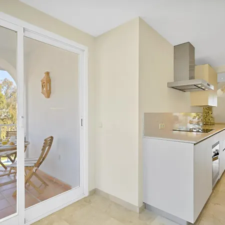 Luxury Penthouse With Sea Views In Golden Mile, Puente Area * Marbella