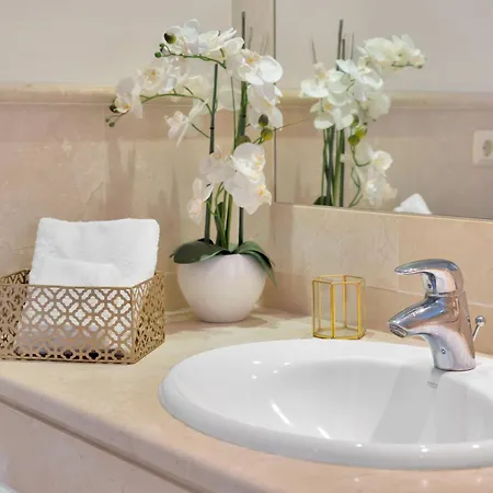 Luxury Penthouse Sea Views In Puente Area, Golden Mile דירה *