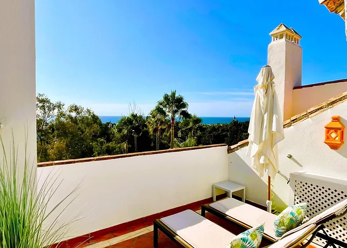 Penthouse Sea Views In Golden Mile, Puente Area * ماربيا