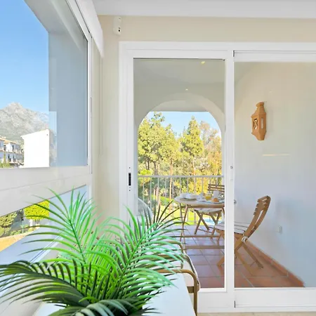 Luxury Penthouse Sea Views In Puente Area, Golden Mile Appartement Marbella